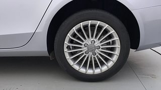 Used 2015 Audi A4 [2015-2016] 35 TDI Premium Plus Diesel Automatic tyres LEFT REAR TYRE RIM VIEW