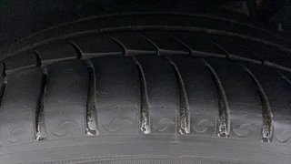 Used 2015 Audi A4 [2015-2016] 35 TDI Premium Plus Diesel Automatic tyres LEFT FRONT TYRE TREAD VIEW