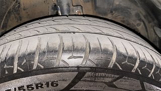 Used 2017 Maruti Suzuki Baleno Alpha 1.2 Petrol Manual tyres RIGHT FRONT TYRE TREAD VIEW