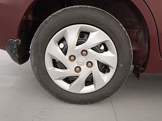 Used 2017 Honda Amaze 1.5 SX i-DTEC Diesel Manual tyres RIGHT REAR TYRE RIM VIEW