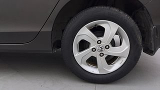 Used 2016 Honda City [2014-2017] V Petrol Manual tyres LEFT REAR TYRE RIM VIEW