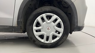 Used 2017 Maruti Suzuki Vitara Brezza [2016-2020] VDi (O) Diesel Manual tyres RIGHT FRONT TYRE RIM VIEW