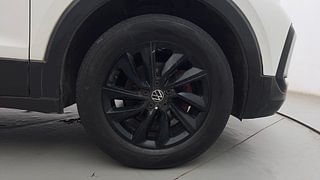 Used 2022 Volkswagen Taigun Highline 1.0 TSI MT Petrol Manual tyres RIGHT FRONT TYRE RIM VIEW