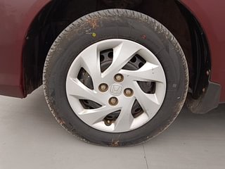 Used 2017 Honda Amaze 1.5 SX i-DTEC Diesel Manual tyres LEFT FRONT TYRE RIM VIEW