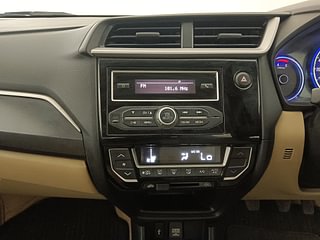 Used 2017 Honda Amaze 1.5 SX i-DTEC Diesel Manual interior MUSIC SYSTEM & AC CONTROL VIEW