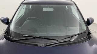 Used 2020 Maruti Suzuki Swift [2017-2021] LXI Petrol Manual exterior FRONT WINDSHIELD VIEW
