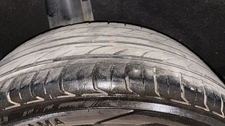 Used 2017 Maruti Suzuki Baleno Alpha 1.2 Petrol Manual tyres RIGHT REAR TYRE TREAD VIEW