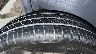 Used 2015 Maruti Suzuki Wagon R 1.0 [2013-2019] LXi CNG Petrol+cng Manual tyres RIGHT REAR TYRE TREAD VIEW