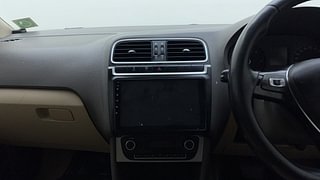 Used 2016 Volkswagen Vento [2015-2019] Highline Diesel AT Diesel Automatic top_features Touch screen infotainment system