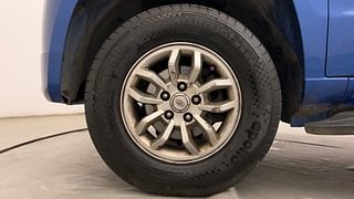 Used 2017 Mahindra TUV300 [2015-2020] T8 mHAWK100 AMT Diesel Automatic tyres LEFT FRONT TYRE RIM VIEW