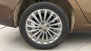 Used 2017 maruti-suzuki Ciaz Alpha 1.3 Diesel Diesel Manual tyres RIGHT REAR TYRE RIM VIEW