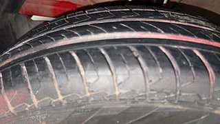 Used 2022 Maruti Suzuki Swift VXI Petrol Manual tyres LEFT FRONT TYRE TREAD VIEW