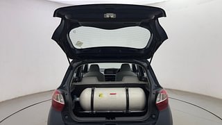 Used 2022 Hyundai Grand i10 Nios Sportz 1.2 Kappa VTVT CNG Petrol+cng Manual interior DICKY DOOR OPEN VIEW