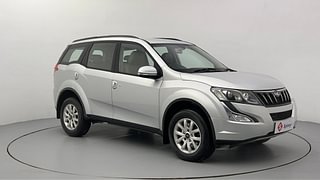 Used 2017 Mahindra XUV500 [2015-2018] W8 AT Diesel Automatic exterior RIGHT FRONT CORNER VIEW