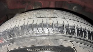 Used 2014 Hyundai Eon [2011-2018] Sportz Petrol Manual tyres RIGHT REAR TYRE TREAD VIEW