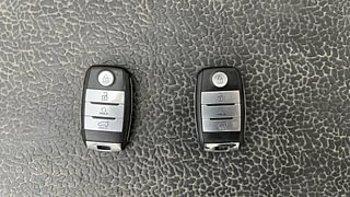 Used 2021 Kia Sonet HTX 1.0 iMT Petrol Manual extra CAR KEY VIEW