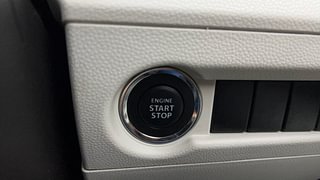 Used 2021 Maruti Suzuki Ignis Zeta MT Petrol Petrol Manual top_features Keyless start