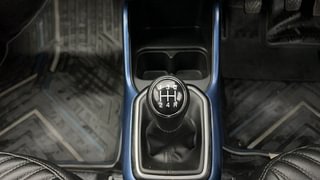 Used 2021 Maruti Suzuki Ignis Zeta MT Petrol Petrol Manual interior GEAR  KNOB VIEW
