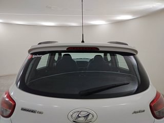 Used 2018 Hyundai Grand i10 [2017-2020] Asta 1.2 Kappa VTVT Petrol Manual exterior BACK WINDSHIELD VIEW