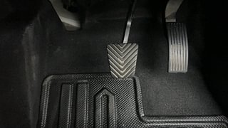 Used 2021 Kia Sonet HTX 1.0 iMT Petrol Manual interior PEDALS VIEW