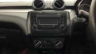Used 2020 Maruti Suzuki Swift [2017-2021] VXI AMT Petrol Automatic interior MUSIC SYSTEM & AC CONTROL VIEW