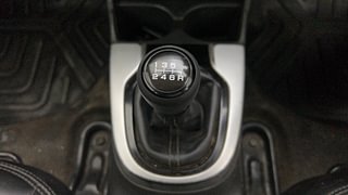Used 2020 Honda WR-V i-DTEC VX Diesel Manual interior GEAR  KNOB VIEW