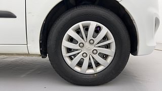 Used 2013 Hyundai i10 [2010-2016] Magna Petrol Petrol Manual tyres RIGHT FRONT TYRE RIM VIEW