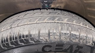 Used 2016 Maruti Suzuki Wagon R 1.0 [2015-2019] VXI AMT Petrol Automatic tyres LEFT FRONT TYRE TREAD VIEW