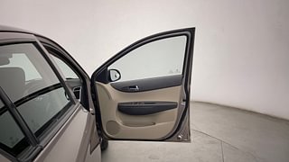 Used 2013 Hyundai i20 [2012-2014] Sportz 1.2 Petrol Manual interior RIGHT FRONT DOOR OPEN VIEW