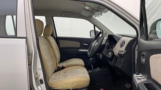 Used 2016 Maruti Suzuki Wagon R 1.0 [2015-2019] VXI AMT Petrol Automatic interior RIGHT SIDE FRONT DOOR CABIN VIEW