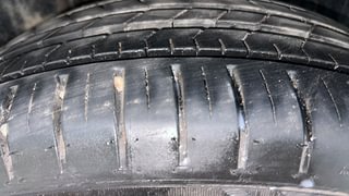 Used 2023 Maruti Suzuki Baleno Alpha Petrol Petrol Manual tyres RIGHT REAR TYRE TREAD VIEW