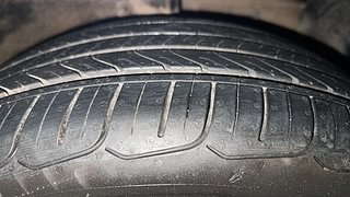 Used 2021 Maruti Suzuki Ciaz Alpha Petrol Petrol Manual tyres RIGHT FRONT TYRE TREAD VIEW
