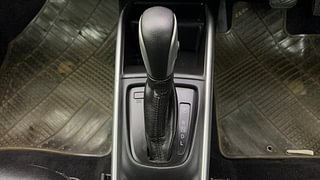 Used 2018 Maruti Suzuki Baleno [2015-2019] Alpha AT Petrol Petrol Automatic interior GEAR  KNOB VIEW