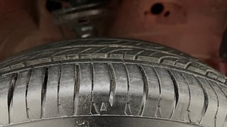 Used 2013 Maruti Suzuki Wagon R 1.0 [2010-2019] VXi Petrol Manual tyres RIGHT FRONT TYRE TREAD VIEW