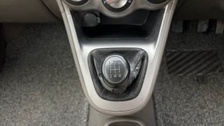 Used 2013 Hyundai i10 [2010-2016] Magna Petrol Petrol Manual interior GEAR  KNOB VIEW