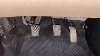 Used 2017 Hyundai Eon [2011-2018] Magna Petrol Manual interior PEDALS VIEW