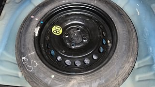 Used 2016 Maruti Suzuki Baleno [2015-2019] Zeta Petrol Petrol Manual tyres SPARE TYRE VIEW