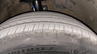 Used 2019 Maruti Suzuki Baleno [2019-2022] Zeta AT Petrol Petrol Automatic tyres RIGHT FRONT TYRE TREAD VIEW
