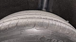 Used 2019 maruti-suzuki Baleno Zeta CVT Petrol Petrol Automatic tyres LEFT REAR TYRE TREAD VIEW