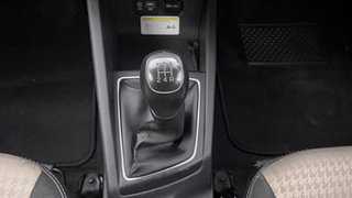 Used 2019 Hyundai Elite i20 [2018-2020] Magna Plus 1.2 Petrol Manual interior GEAR  KNOB VIEW