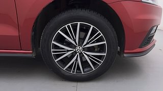 Used 2020 Volkswagen Vento Highline 1.0L TSI Petrol Manual tyres RIGHT FRONT TYRE RIM VIEW