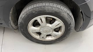 Used 2011 Hyundai i20 [2010-2012] Sportz 1.4 CRDI Diesel Manual tyres RIGHT FRONT TYRE RIM VIEW