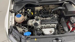 Used 2017 Volkswagen Polo [2015-2019] Highline1.2L (P) Petrol Manual engine ENGINE RIGHT SIDE VIEW