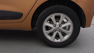 Used 2016 Hyundai Grand i10 [2013-2017] Asta AT 1.2 Kappa VTVT Petrol Automatic tyres LEFT REAR TYRE RIM VIEW