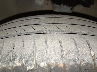 Used 2012 Hyundai i10 [2010-2016] Era Petrol Petrol Manual tyres RIGHT FRONT TYRE TREAD VIEW