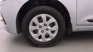 Used 2019 Hyundai Elite i20 [2018-2020] Magna Plus 1.2 Petrol Manual tyres LEFT FRONT TYRE RIM VIEW