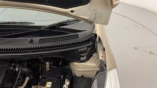 Used 2016 Maruti Suzuki Ertiga [2015-2018] VXI AT Petrol Automatic engine ENGINE LEFT SIDE HINGE & APRON VIEW