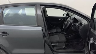 Used 2016 Volkswagen Polo [2015-2019] Trendline 1.2L (P) Petrol Manual interior RIGHT SIDE FRONT DOOR CABIN VIEW