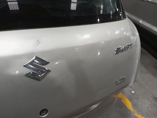 Used 2015 Maruti Suzuki Swift [2011-2017] LDi Diesel Manual dents MINOR SCRATCH