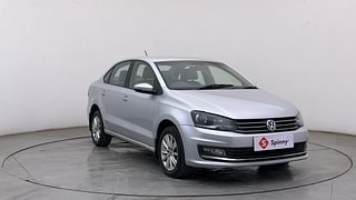 Used 2016 Volkswagen Vento [2015-2019] Highline Diesel AT Diesel Automatic exterior RIGHT FRONT CORNER VIEW